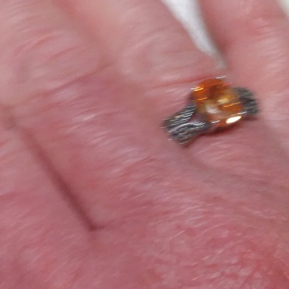 $10ππNEWπ₯ 925 S/S Size 6 Oval Imperial Topaz CZ/ Marcasite Baguette ringπ - Picture 8 of 11